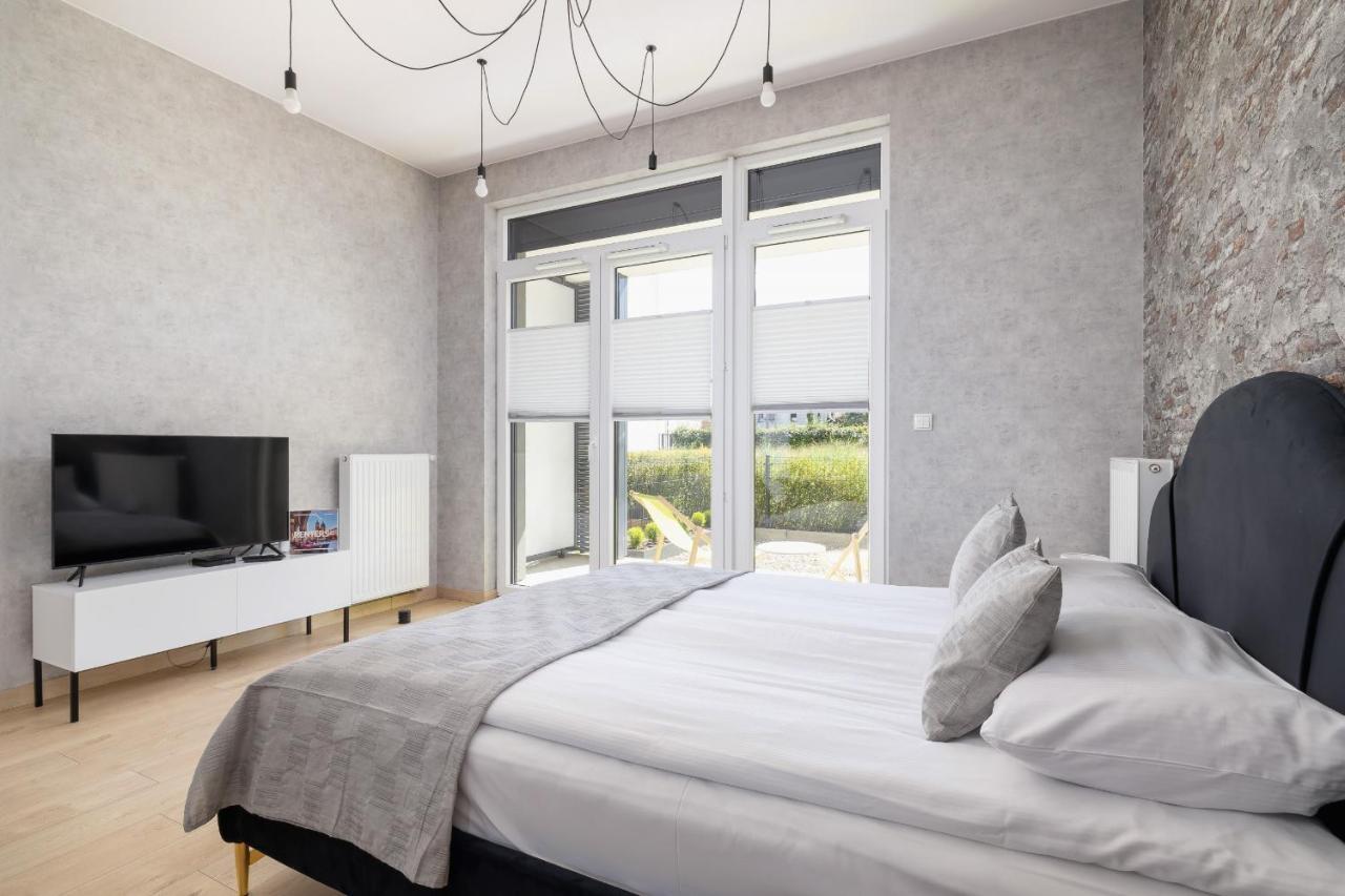 Krakow Studio With Parking & Terrace Near Zalew Bagry By Renters Prestige Extérieur photo