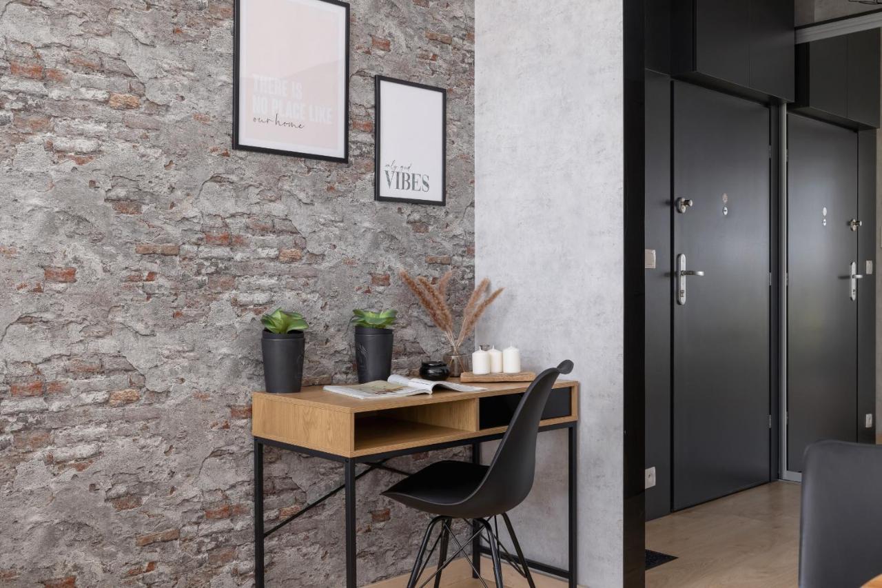 Krakow Studio With Parking & Terrace Near Zalew Bagry By Renters Prestige Extérieur photo