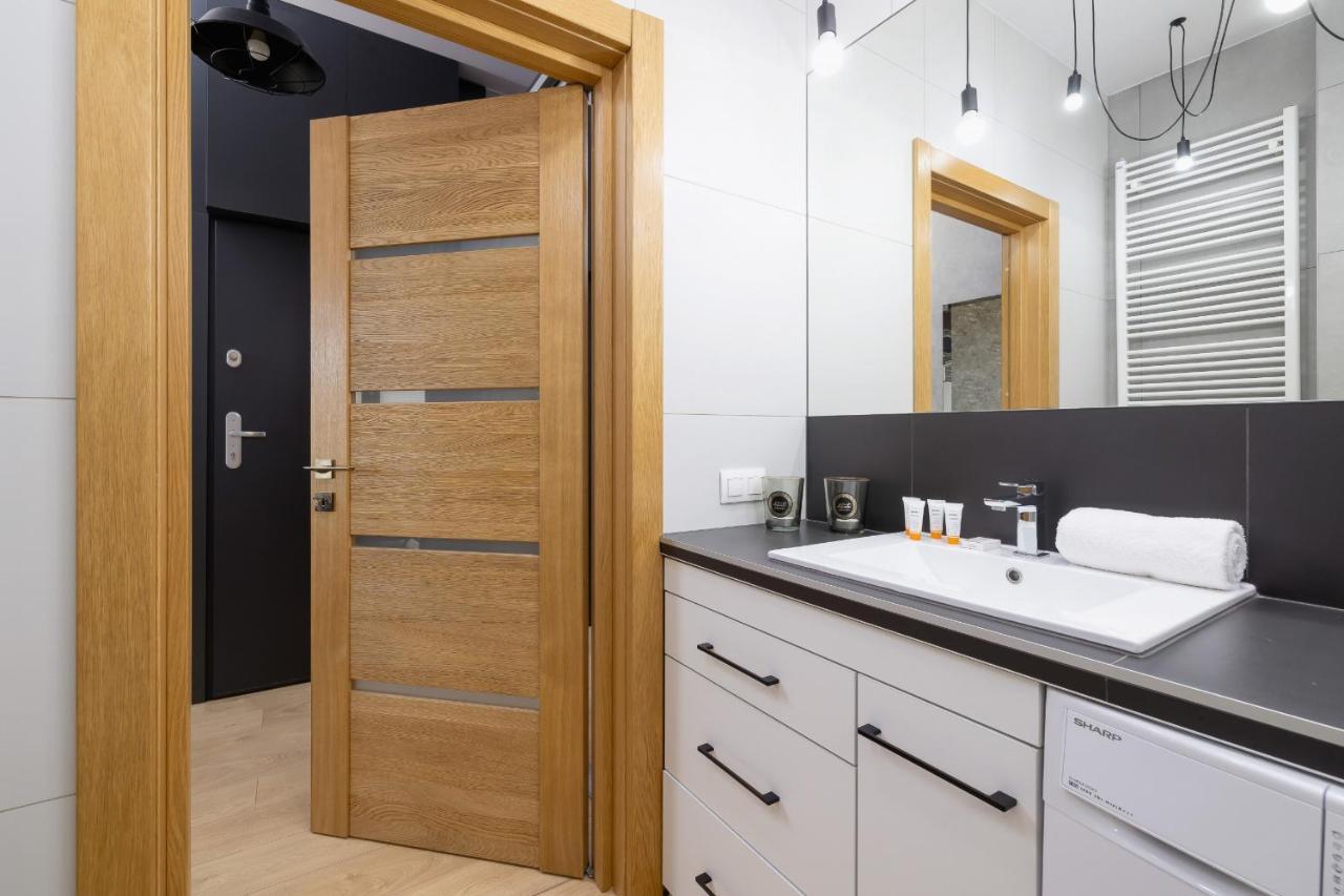 Krakow Studio With Parking & Terrace Near Zalew Bagry By Renters Prestige Extérieur photo